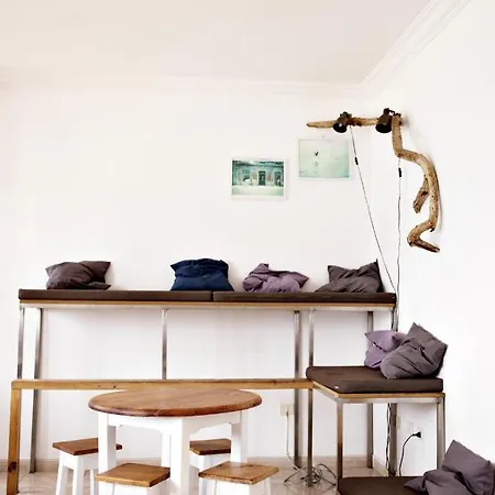 Hitide House Vandrarhem
